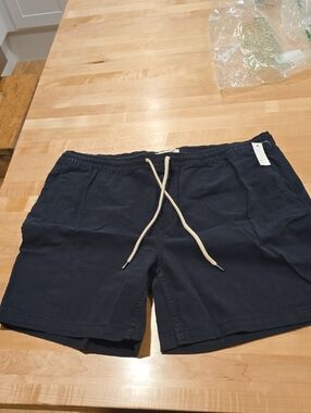 Goodthreads Men's XL Elastic-Waist Pull-On Shorts with Cream Drawstring